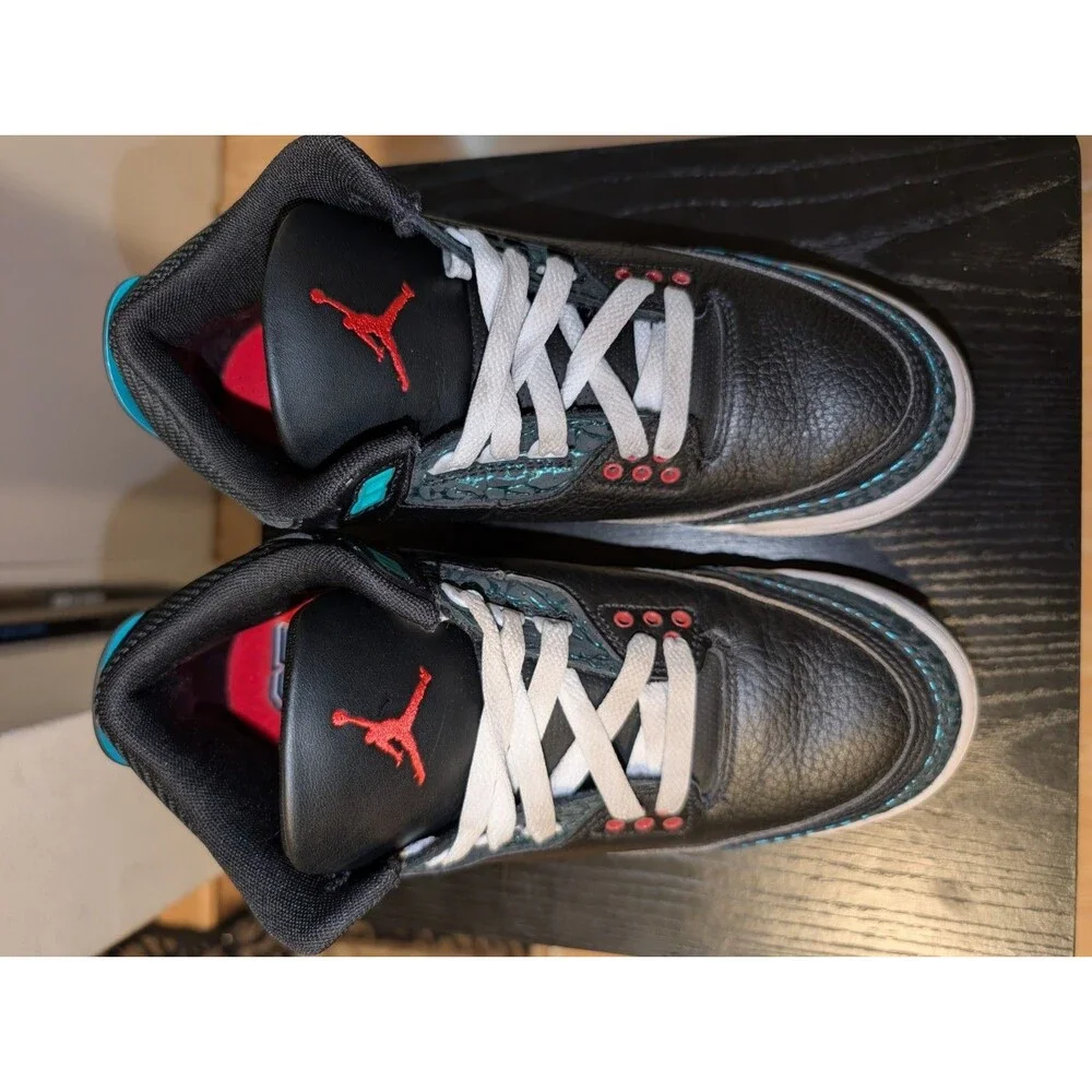 Nike Air Jordan 3 Retro Moto Black/Siren Red-Hyper Jade (FV5437 001) Sz 6.5Y